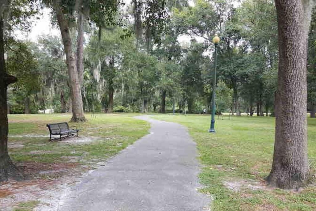 Stylish Bungalow Near Dining, Parks & Entertainment Jacksonville Eksteriør billede